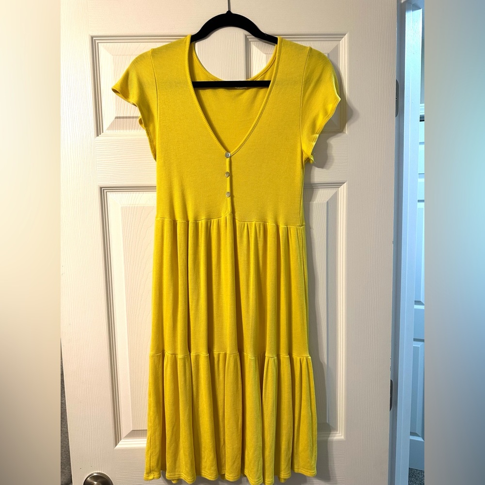 Large Yellow Short Sleeve Casual Summer Dress